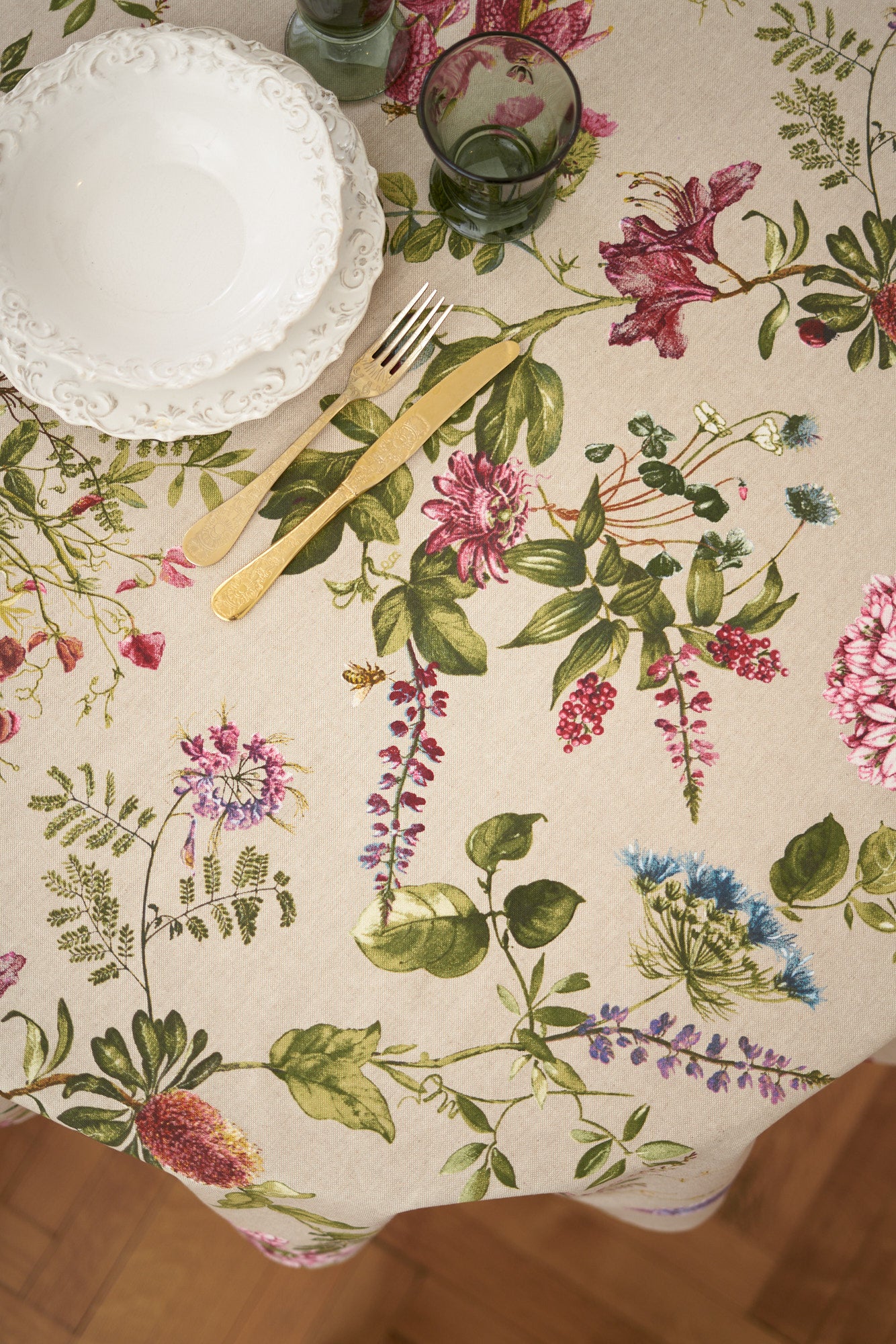 20200201_Hortensiashome_1125 Round Floral Tablecloth - Botanico - Image 1