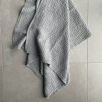 Big Linen Towel - Gray Waffle Fabric - Image 2