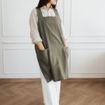 Linen Crossed Back Apron - Image 12