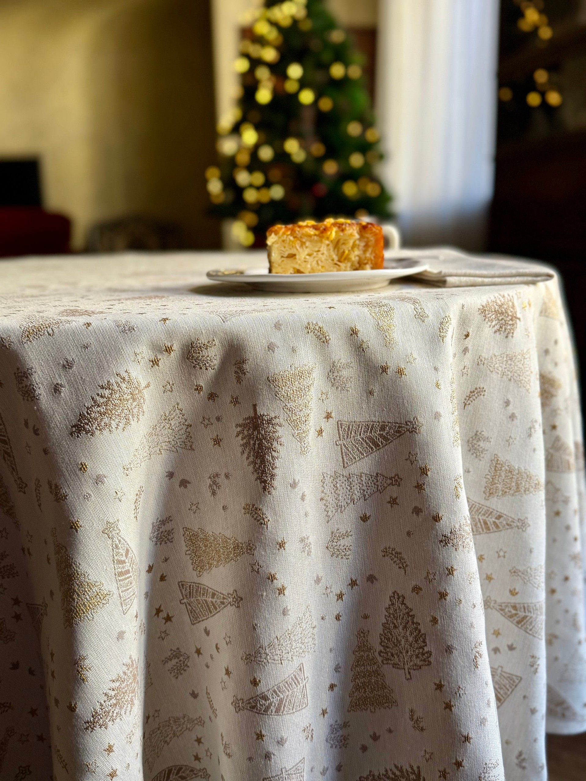 round-tablecloth-golden-forest-a89e40a4 Round Tablecloth - Golden Forest - Image 1