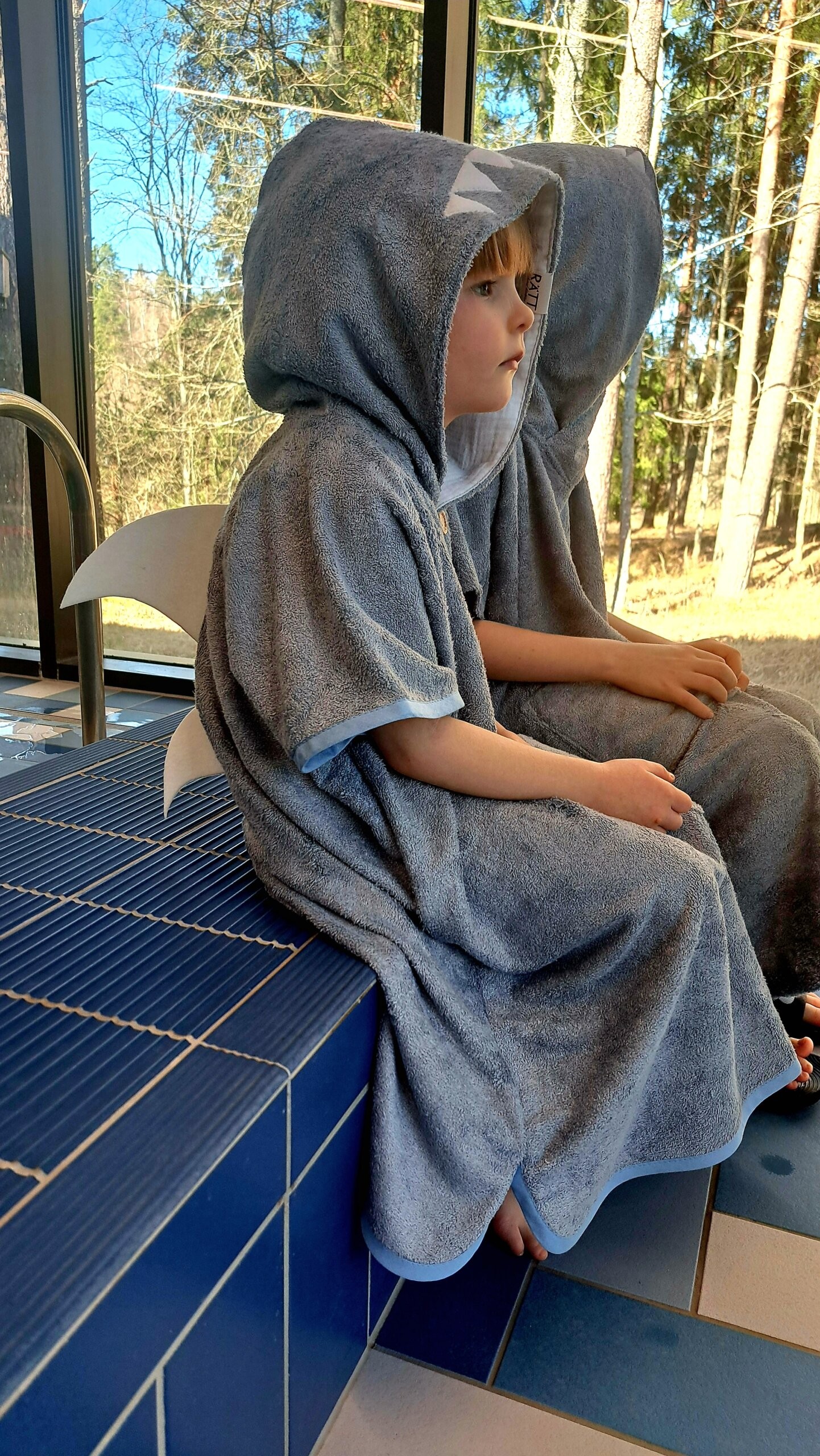 short-sleeve-poncho-shark-for-toddlers-size-82-86-116-3db0c813 Short-Sleeve Poncho SHARK - For TODDLERS (Size 82/86-116) - Image 1