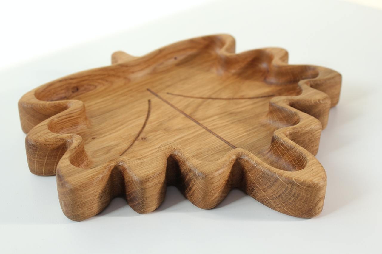 wooden-plate-for-kids-maple-leaf-04333f77 Wooden Plate For Kids - Maple Leaf - Image 1